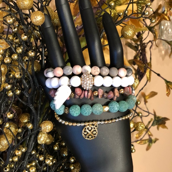 Fashion Style Bracelet - Picture 4 of 5